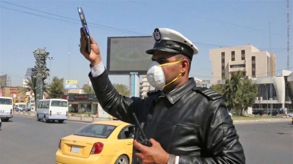الداخلية تحظر على عناصرها استخدام الليزر لتنظيم حركة المرور في الشوارع الداخلية تحظر على عناصرها استخدام الليزر لتنظيم حركة المرور في الشوارع