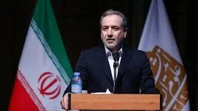 وزير خارجية إيران: تخصيب اليورانيوم غير قابل للتفاوض.. وبرنامجنا النووي سلمي