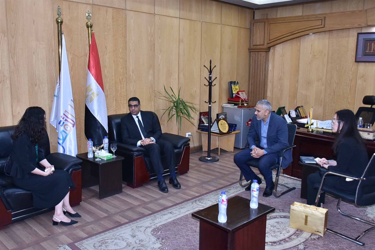 نائب محافظ الأقصر يستقبل وفدا صينيا 