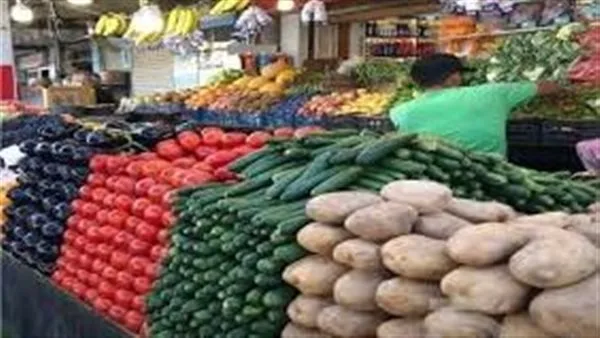 البصل بكام؟.. أسعار الخضروات والفاكهة بالأسواق اليوم الأحد 11 مايو 2025 البصل بكام؟.. أسعار الخضروات والفاكهة بالأسواق اليوم الأحد 11 مايو 2025