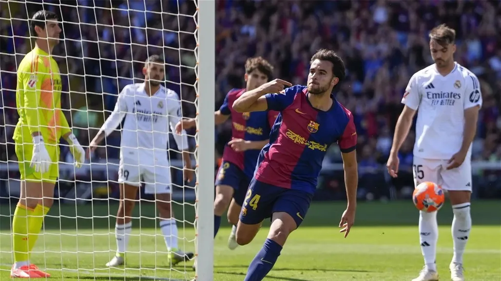 برشلونة يسيطر على قمة الكلاسيكو ويعزز فرصه في الفوز بلقب الدوري الإسباني. برشلونة يسيطر على قمة الكلاسيكو ويعزز فرصه في الفوز بلقب الدوري الإسباني.