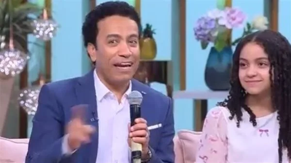 سامح حسين وعائلته في استضافة منى الشاذلي سامح حسين وعائلته في استضافة منى الشاذلي