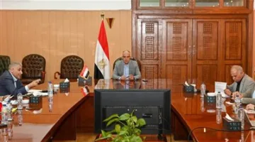 وزير الري يراقب وضع النظام المائي والقدرة على تلبية الاحتياجات المتزايدة للمياه في ظل موجة الحر