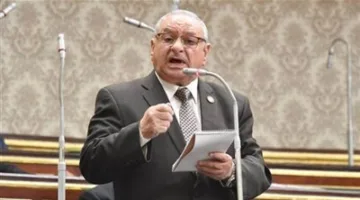 النائب محمد أبو زيد يطالب بتأسيس لجنة لتفقد مبنى التأمين الصحي في ملوي
