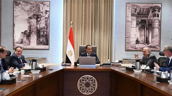 مدبولي: نتعاون مع البنك المركزي لتأمين إمدادات الوقود وضمان استمرارية الكهرباء خلال فصل الصيف مدبولي: نتعاون مع البنك المركزي لتأمين إمدادات الوقود وضمان استمرارية الكهرباء خلال فصل الصيف