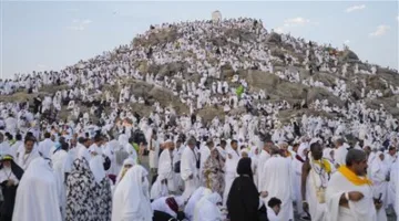 ما السبب وراء شعور الحاج بالراحة والسكينة في البيت الحرام؟