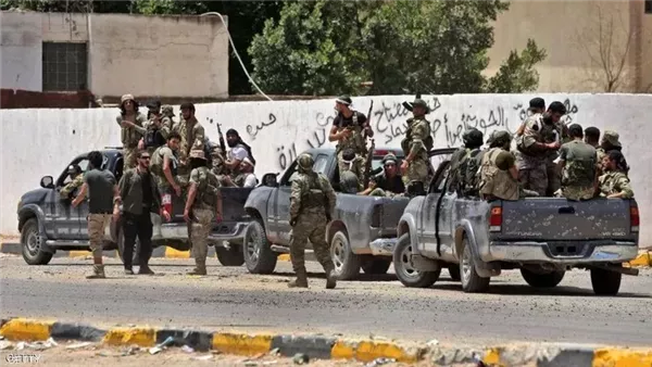 تجدد صراعات الميليشيات في طرابلس يهدد بكارثة جديدة في ليبيا (فيديو) تجدد صراعات الميليشيات في طرابلس يهدد بكارثة جديدة في ليبيا (فيديو)
