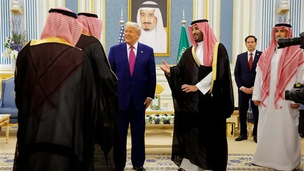 ترامب في السعودية: إبرام اتفاقية الشراكة الاقتصادية الاستراتيجية بين الولايات المتحدة والمملكة العربية السعودية. ترامب في السعودية: إبرام اتفاقية الشراكة الاقتصادية الاستراتيجية بين الولايات المتحدة والمملكة العربية السعودية.