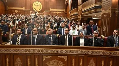 وزير الشباب والرياضة يحضر جلسة النقاش بمجلس الشيوخ لمستفيدين من منحة ناصر للقيادة الدولية في دورتها الخامسة وزير الشباب والرياضة يحضر جلسة النقاش بمجلس الشيوخ لمستفيدين من منحة ناصر للقيادة الدولية في دورتها الخامسة