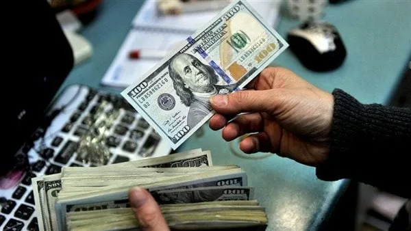 اكتشف سعر الدولار في أولى ساعات التداول هذا الصباح