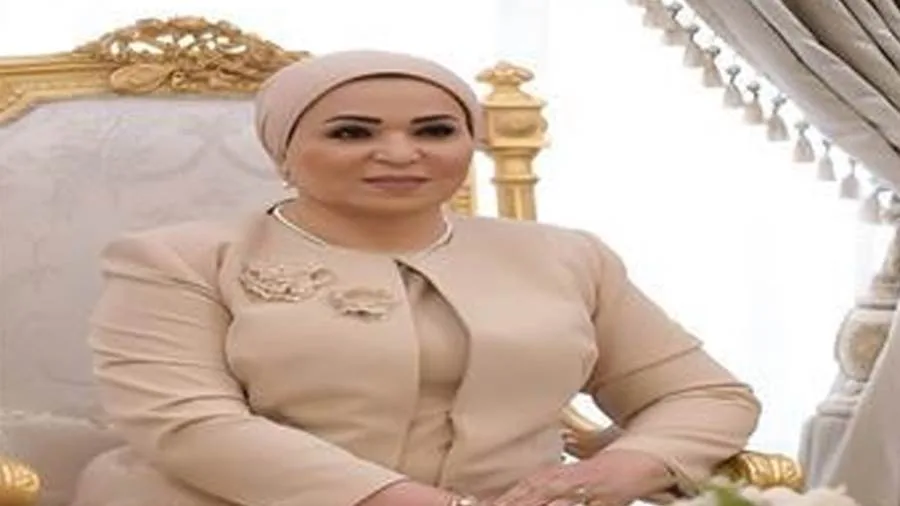 السيدة انتصار السيسي: أفتخر بموقعي في الرئاسة الشرفية للهلال الأحمر المصري السيدة انتصار السيسي: أفتخر بموقعي في الرئاسة الشرفية للهلال الأحمر المصري