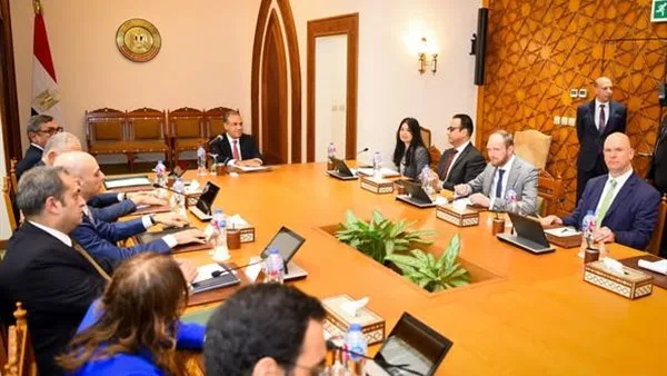 وزير الخارجية والمغتربين يستقبل وفدًا من شركة “إيه بي مولر – ميرسك” وزير الخارجية والمغتربين يستقبل وفدًا من شركة “إيه بي مولر – ميرسك”