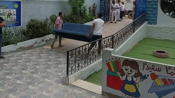 إغلاق وتشميع مدرسة الريحانة في حدائق الأهرام لعملها بدون ترخيص إغلاق وتشميع مدرسة الريحانة في حدائق الأهرام لعملها بدون ترخيص