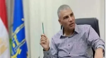 محافظ أسوان يشدد على سرعة التعامل مع شكاوى المواطنين وتقديم حلول فورية