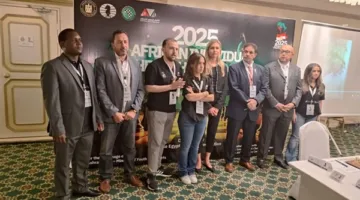 رئيس الفيدرالية الدولية للشطرنج يعبّر عن امتنانه لمصر على تنظيم البطولة الإفريقية.