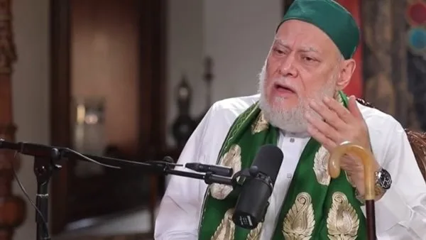 علي جمعة: الإسلام أسس مبادئ الرحمة في الحروب، والتي تأثرت بها اتفاقيات جنيف لاحقاً. علي جمعة: الإسلام أسس مبادئ الرحمة في الحروب، والتي تأثرت بها اتفاقيات جنيف لاحقاً.