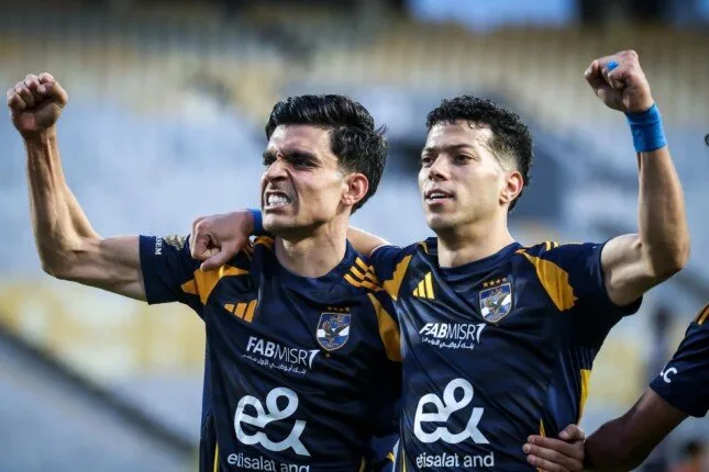 بن شرقي يفوز بجائزة أفضل لاعب في مباراة الأهلي وسيراميكا كليوباترا بالدوري.