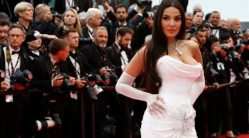 بإطلالة راقية.. نادين نسيب نجيم تجذب الأنظار في مهرجان كان السينمائي (صور)