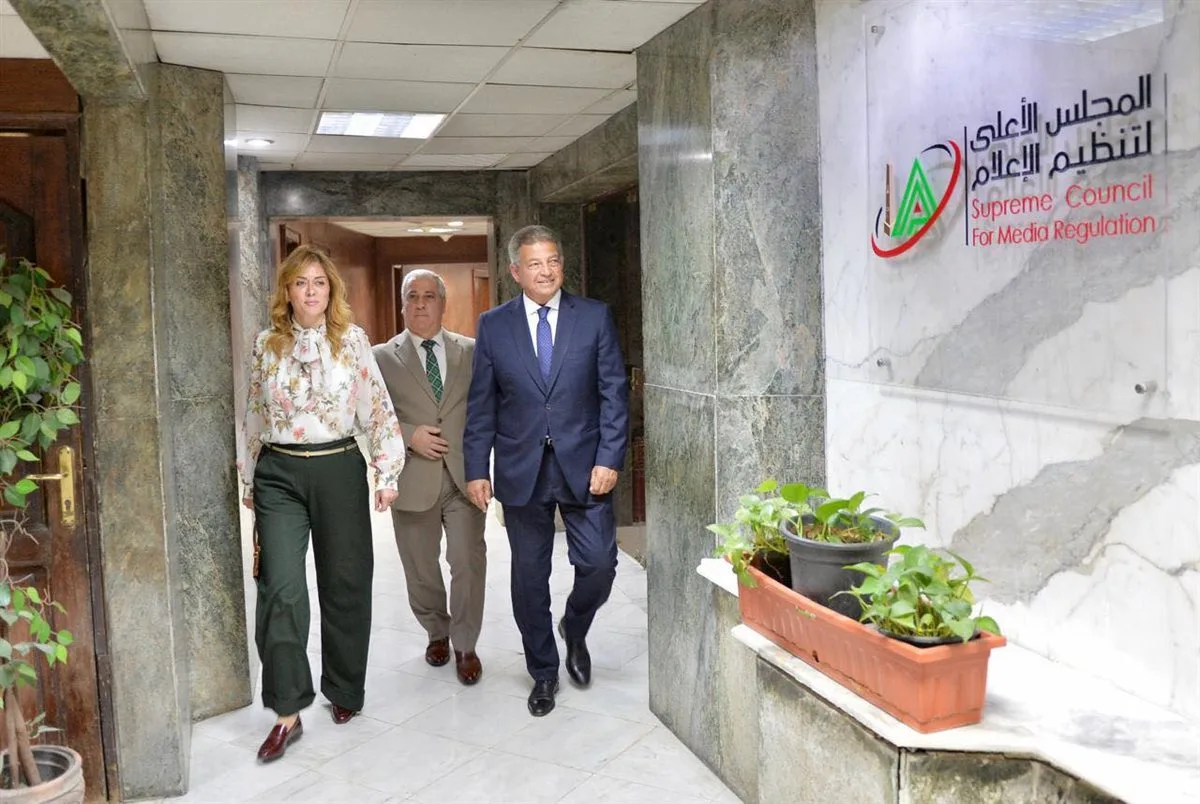 رئيس المجلس الأعلى للإعلام يستقبل رئيس الهيئة الوطنية للصحافة ومدير الأكاديمية الوطنية للتدريب. رئيس المجلس الأعلى للإعلام يستقبل رئيس الهيئة الوطنية للصحافة ومدير الأكاديمية الوطنية للتدريب.