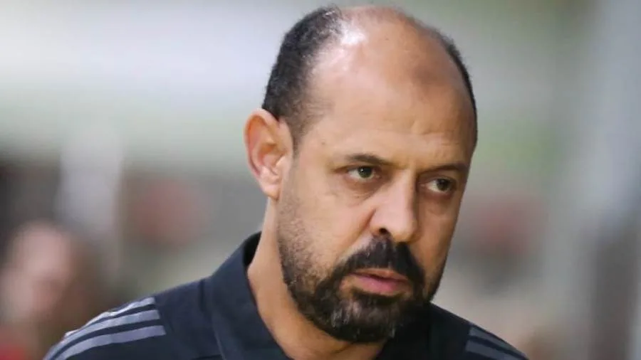 عماد النحاس: نسعى للحفاظ على لقب الدوري مع التركيز على السيطرة على اللعب عماد النحاس: نسعى للحفاظ على لقب الدوري مع التركيز على السيطرة على اللعب
