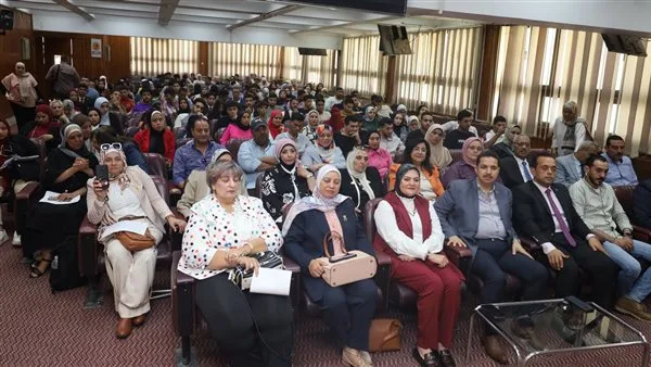 رئيس جامعة المنيا يستضيف أعضاء لجنة التفاعل السياسي في المجلس القومي للمرأة رئيس جامعة المنيا يستضيف أعضاء لجنة التفاعل السياسي في المجلس القومي للمرأة