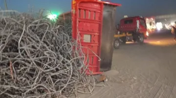 انقلاب شاحنة محملة بالحديد على الطريق الزراعي مصر-إسكندرية باتجاه بنها