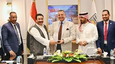 محافظ جنوب سيناء يستقبل وفد الجبهة الوطنية ويؤكد: المواطن السيناوي في صميم الاهتمامات. محافظ جنوب سيناء يستقبل وفد الجبهة الوطنية ويؤكد: المواطن السيناوي في صميم الاهتمامات.