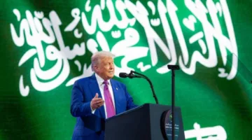 الرئيس الأمريكي: الرياض ستتحول إلى مركز عالمي للأعمال