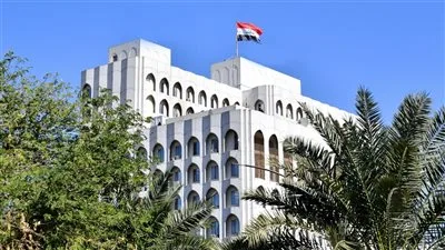 العراق يشيد بقرار ترامب إلغاء العقوبات عن سوريا: خطوة نحو حل الأزمة وتعزيز التعاون العربي العراق يشيد بقرار ترامب إلغاء العقوبات عن سوريا: خطوة نحو حل الأزمة وتعزيز التعاون العربي