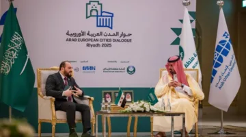 عياف ورؤساء البلديات يناقشون الاستدامة والتحديات الحضرية