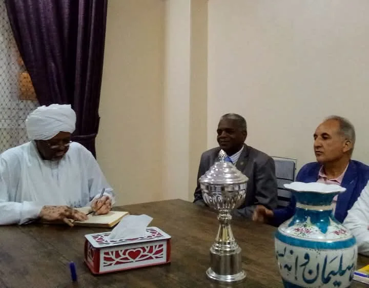 قنصل السودان العام في أسوان يعبر عن شكره للرئيس السيسي على دعمه للحكومة واللاجئين قنصل السودان العام في أسوان يعبر عن شكره للرئيس السيسي على دعمه للحكومة واللاجئين