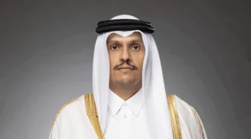 رئيس الحكومة يبارك رئيس وزراء سنغافورة