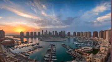 طقس حار خلال النهار على الساحل ووجود غبار في البحر