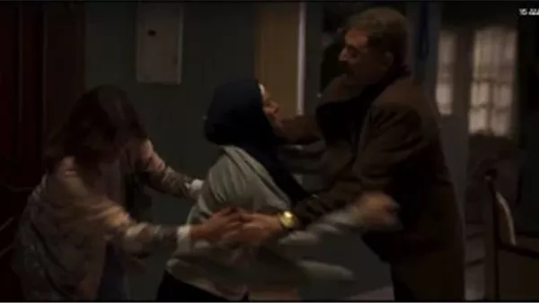 فتحي عبد الوهاب: أرفض العنف.. وواجهت صعوبة في مشهد ضرب ريهام عبد الغفور في “ظلم المصطبة” فتحي عبد الوهاب: أرفض العنف.. وواجهت صعوبة في مشهد ضرب ريهام عبد الغفور في “ظلم المصطبة”