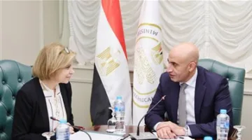 وزير التعليم يجتمع بوفد من البنك الدولي لمناقشة تعزيز مجالات التعاون المشتركة