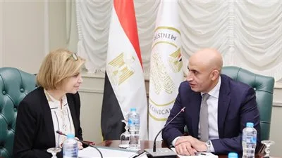 وزير التعليم يجتمع بوفد من البنك الدولي لمناقشة تعزيز مجالات التعاون المشتركة