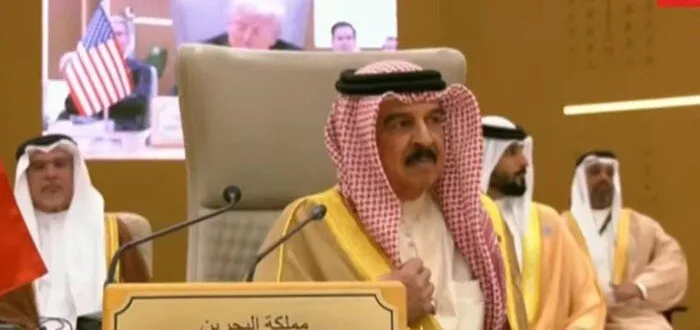 بث حي | بدء فعالية القمة «الخليجية – الأمريكية» بمشاركة ترامب بث حي | بدء فعالية القمة «الخليجية – الأمريكية» بمشاركة ترامب