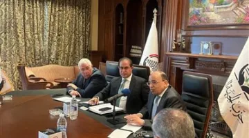 الجبهة الوطنية تُعد قائمة بالقوانين الشعبية لتعزيز كفاءة الأداء البرلماني.