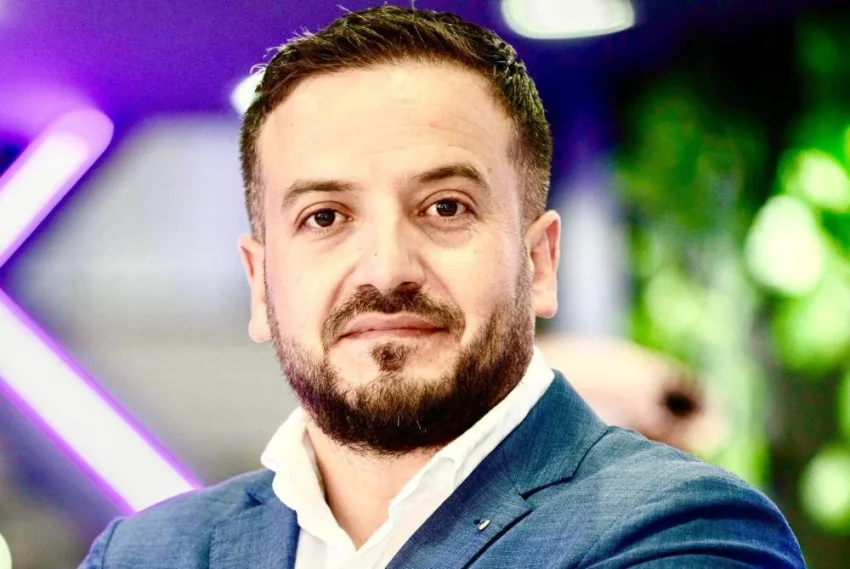تجاوز الحدود: الحوسبة السحابية الهجينة المتعددة كوسيلة لتحقيق المرونة الفعلية تجاوز الحدود: الحوسبة السحابية الهجينة المتعددة كوسيلة لتحقيق المرونة الفعلية