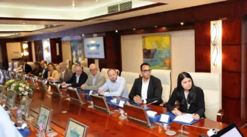 أسامة ربيع: ندعو شركة ميرسك لاتخاذ خطوات إيجابية بشأن تعديل جداول رحلاتها والعودة لعبور قناة السويس.
