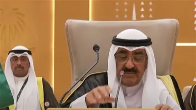 أمير الكويت: نأمل أن تعكس قمتنا معالجة قضايا المنطقة وسبل إحياء السلام المتعثر في الشرق الأوسط أمير الكويت: نأمل أن تعكس قمتنا معالجة قضايا المنطقة وسبل إحياء السلام المتعثر في الشرق الأوسط