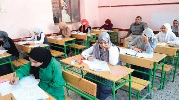 من يحق لهم دخول لجان امتحانات الدبلومات الفنية؟ «الوزارة» توضح من يحق لهم دخول لجان امتحانات الدبلومات الفنية؟ «الوزارة» توضح