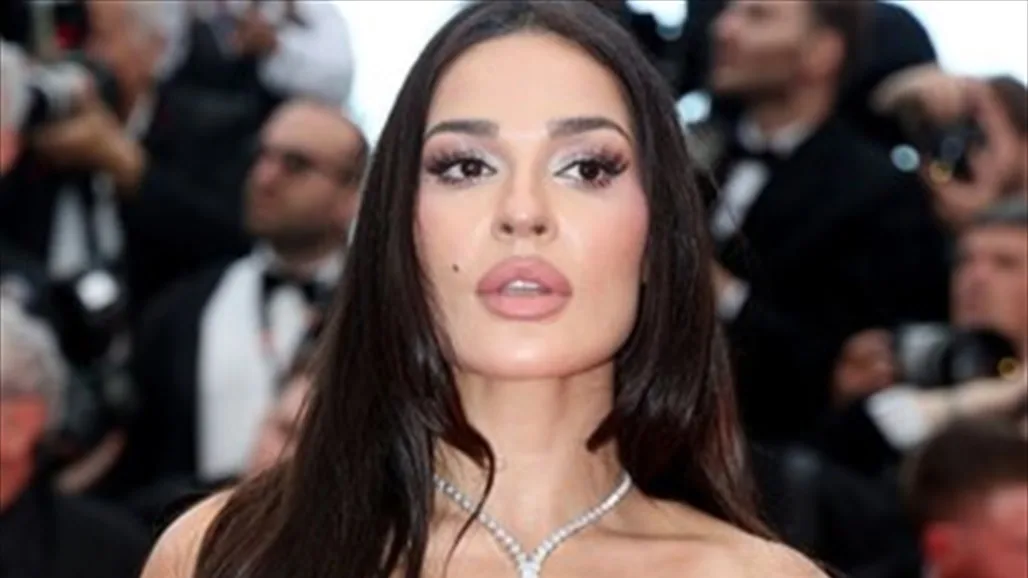 نادين نسيب تسحر الحضور في مهرجان كان السينمائي في فرنسا (صور) نادين نسيب تسحر الحضور في مهرجان كان السينمائي في فرنسا (صور)