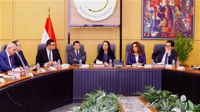 16,560 حضانة… وزيرة التضامن ترأس اجتماع وزاري موسع لتعزيز نمو برامج الحضانات 16,560 حضانة… وزيرة التضامن ترأس اجتماع وزاري موسع لتعزيز نمو برامج الحضانات