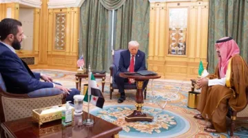 الأمير محمد بن سلمان يستقبل ترامب أثناء لقائه بالشرع في السعودية
