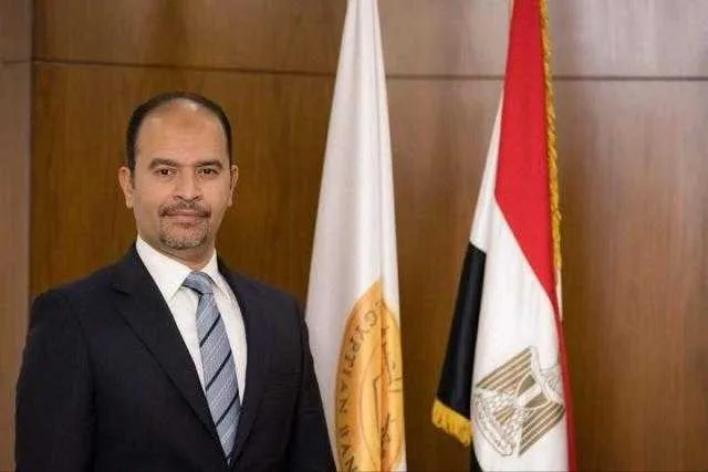 الدكتور عبد العزيز نصير: الذكاء الاصطناعي لم يعد مجرد خيار، بل أصبح ضرورة لضمان استمرار وتطور الأعمال. الدكتور عبد العزيز نصير: الذكاء الاصطناعي لم يعد مجرد خيار، بل أصبح ضرورة لضمان استمرار وتطور الأعمال.