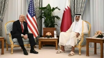 ترامب يصل قطر بعد دعوات رسمية للتطبيع مع إسرائيل في الرياض وسط الجدل حول تقديم قطر لطائرة فخمة للاستخدام الرئاسي.