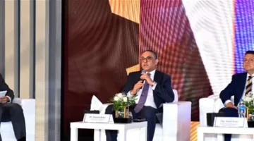 رئيس هيئة الاستثمار: الحكومة تطور استراتيجيات طويلة الأمد لتعزيز التعاون الاستثماري والتجاري.