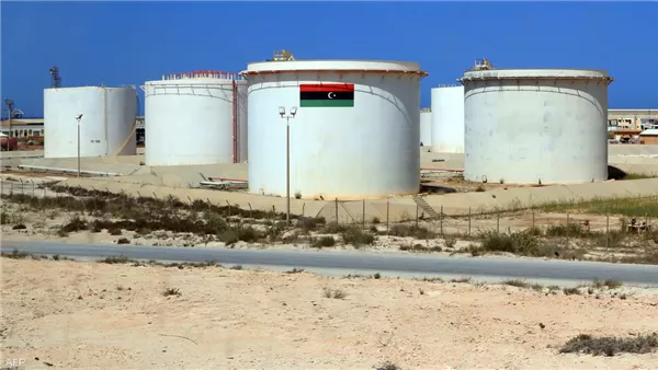 شركة سرت للنفط والغاز الليبية تعلن وقف النقل البري إلى المنطقة الغربية مع تدهور الأوضاع الأمنية في طرابلس شركة سرت للنفط والغاز الليبية تعلن وقف النقل البري إلى المنطقة الغربية مع تدهور الأوضاع الأمنية في طرابلس