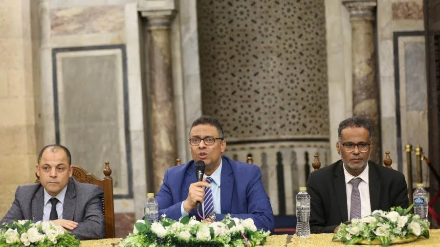 ملتقى الأزهر الشريف المعني بالقضايا الحديثة: ينبه إلى التأثير السلبي للاستهلاك المفرط لشبكات التواصل على الوعي. ملتقى الأزهر الشريف المعني بالقضايا الحديثة: ينبه إلى التأثير السلبي للاستهلاك المفرط لشبكات التواصل على الوعي.